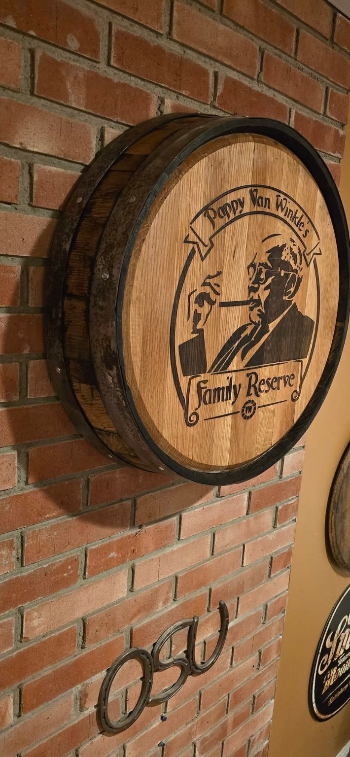 Decorative barrel sign